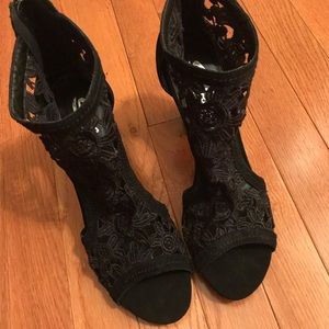 Black Peep Toe Lace Booties 8.5